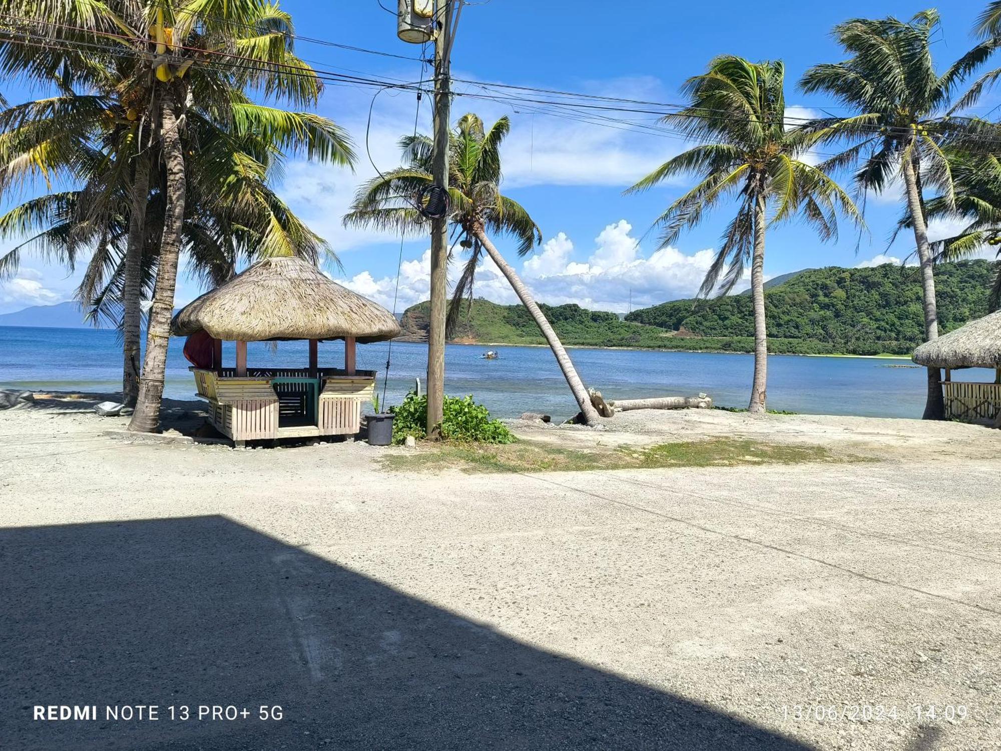 Jay Henry Transient Beach House, B Pagudpud, Blue Lagoon Beach Esterno foto